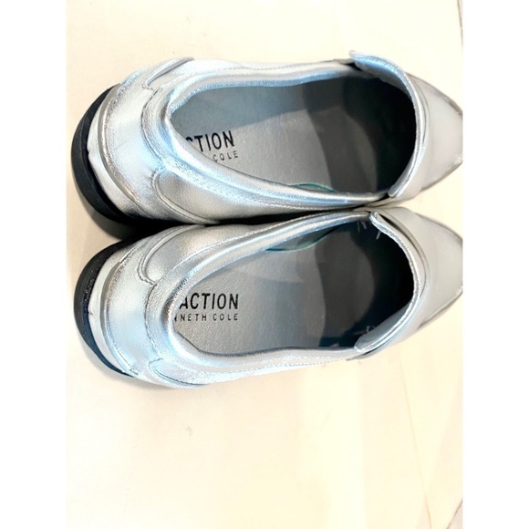 The Kenneth Cole Reaction Fern Metallic Silver Loafer Size 7.5 - Picture 8 of 14